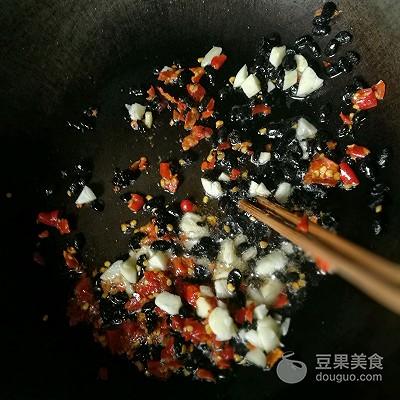 豆豉蒸排骨的做法最正宗的做法（豆豉蒸腊肉的做法）